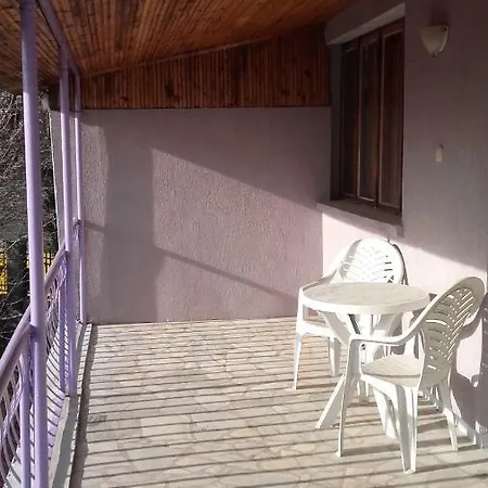 Sea View Apartment *